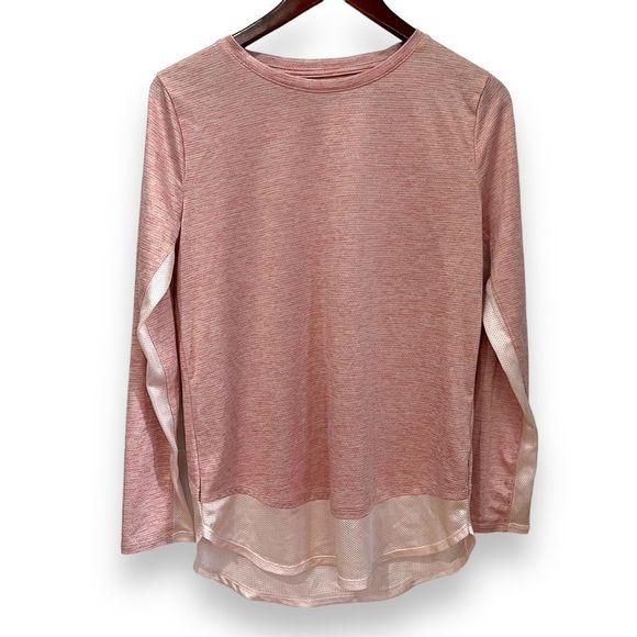 Under Armour Tops - under armour pale pink long sleeve crew neck top size medium